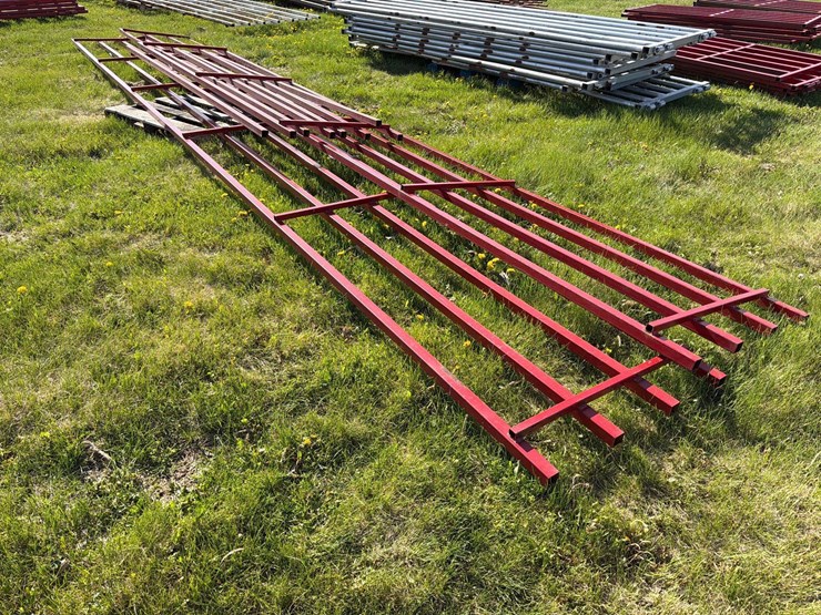 4-sections-of-4-bar-bunk-fencing-image-2
