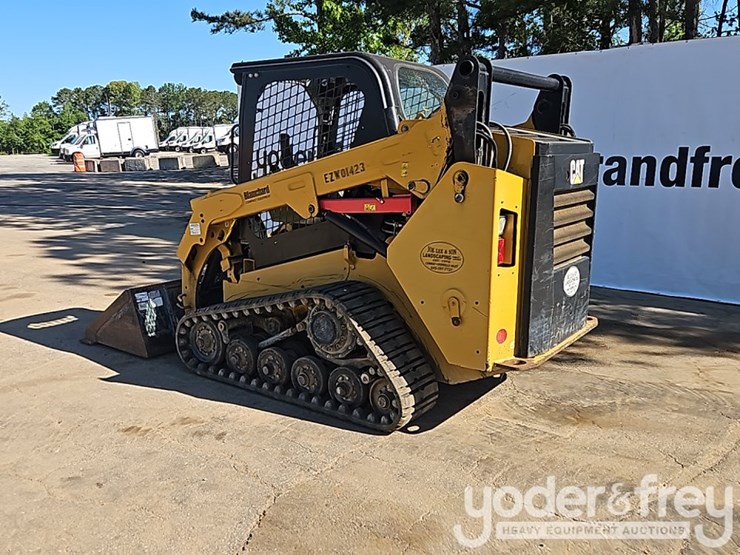 2015-caterpillar-257d-image-3