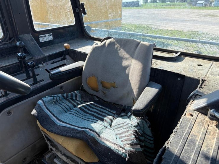 1998-case-2096-tractor-image-14