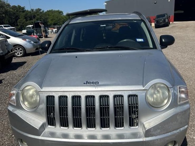 2008-jeep-compass-image-2