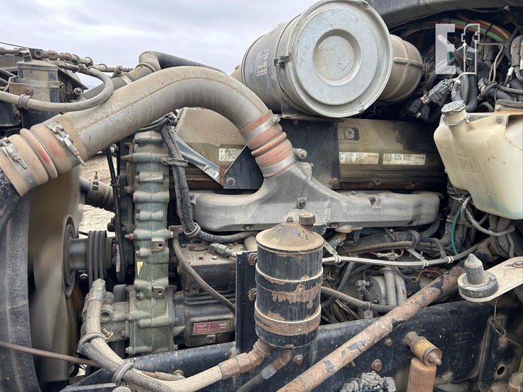 1999-kenworth-t600-image-52