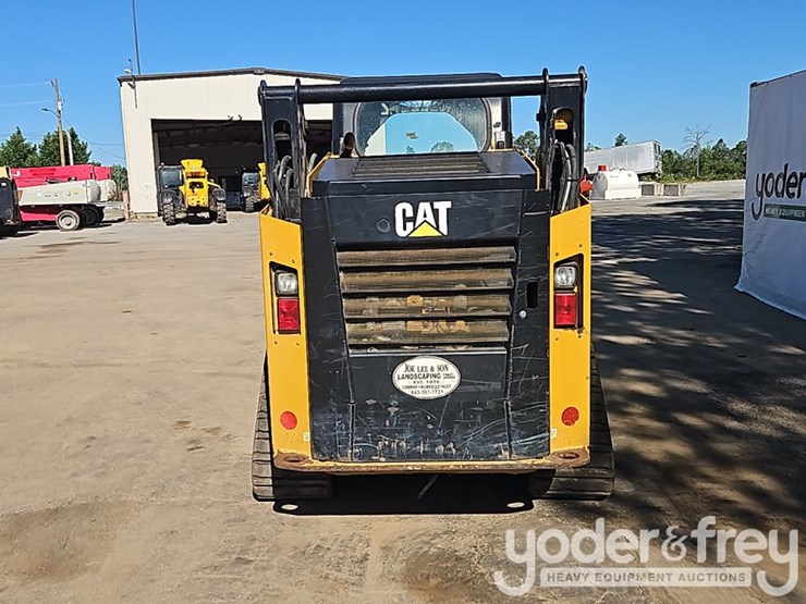 2015-caterpillar-257d-image-4