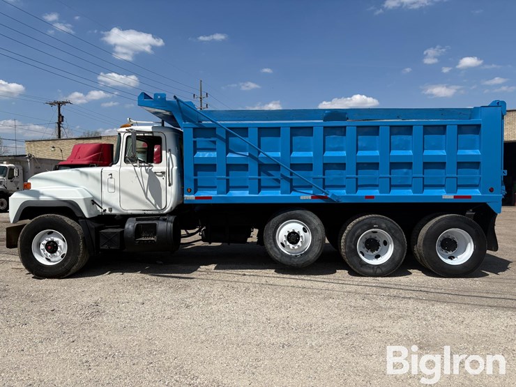 2000-mack-rd600-image-8