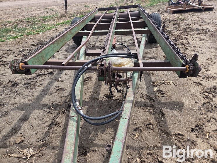 john-deere-200-image-10