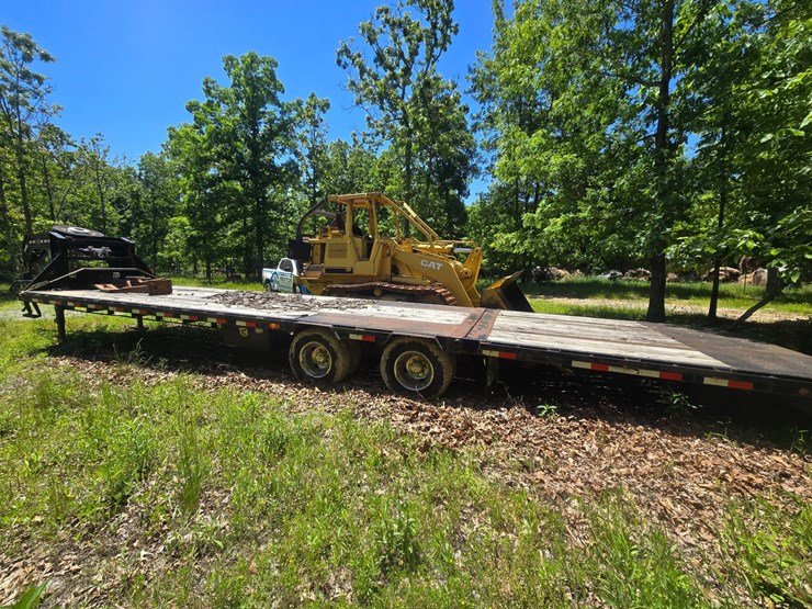 #24321-•-2009-p.j.-35'-flatbed-trailer-image-10