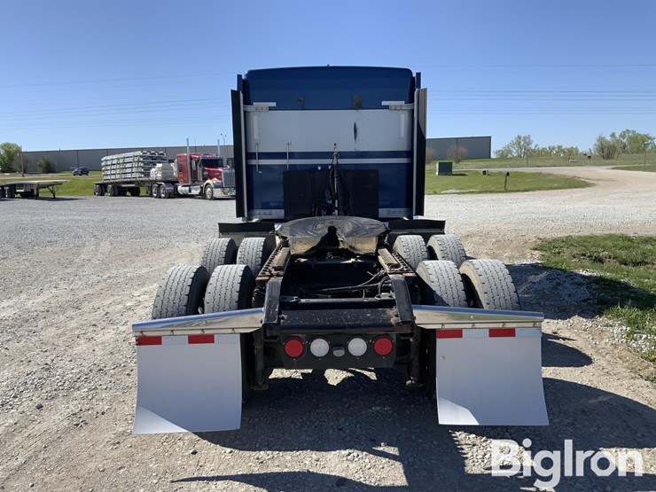 2015-kenworth-t660-image-6