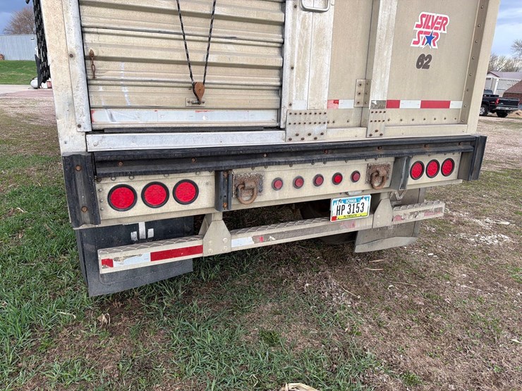 2008-wilson-livestock-trailer-image-46