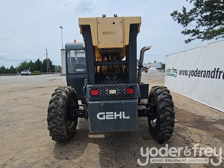 2015-gehl-rs10-55-image-4