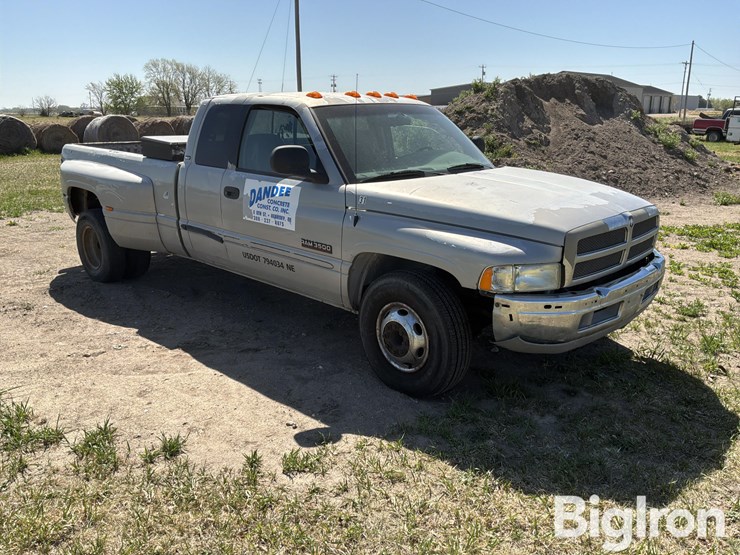 2000-dodge-ram-3500-image-3