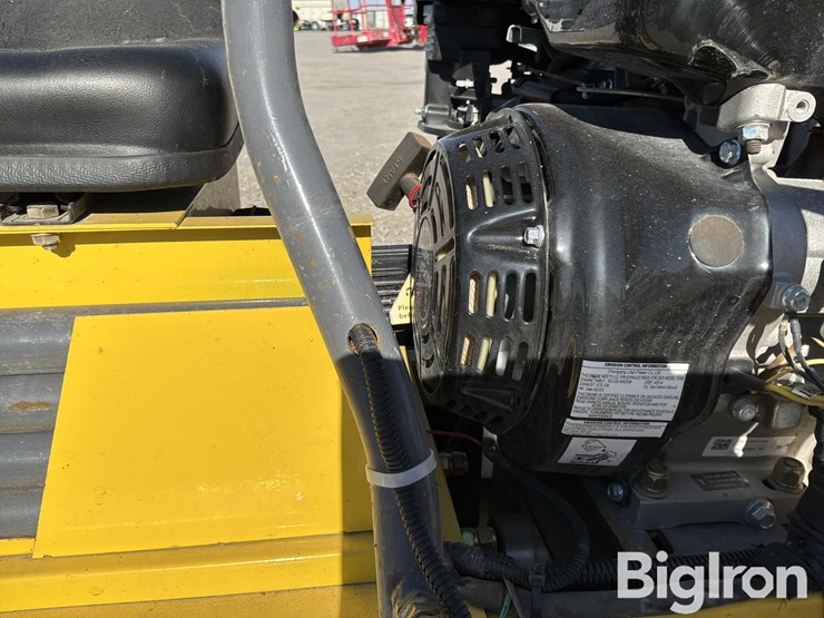 2025-massey-ferguson-730-image-18