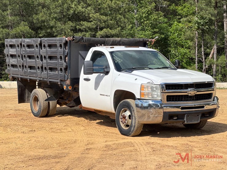 chevrolet-3500-image-1