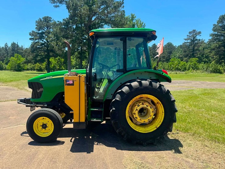 john-deere-5425-image-2