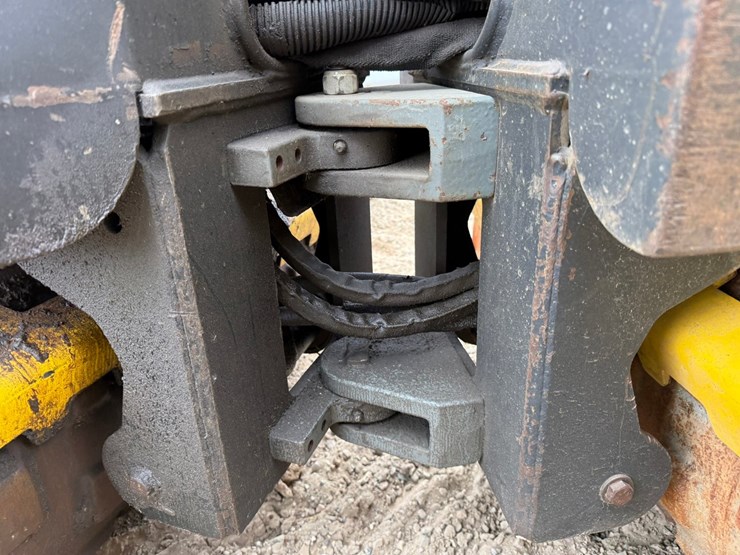 #3922-•-wacker-neuson-roller-compactor-image-11