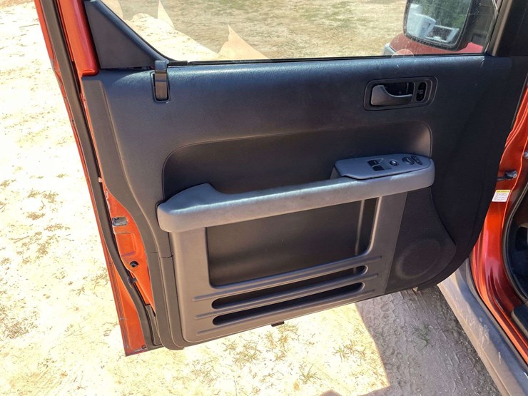 2005-honda-element-image-9