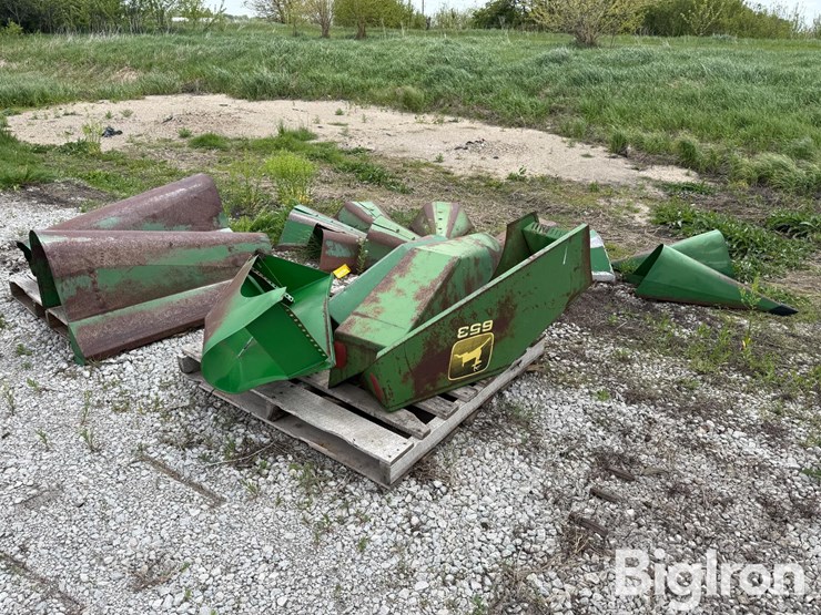 john-deere-653-image-1