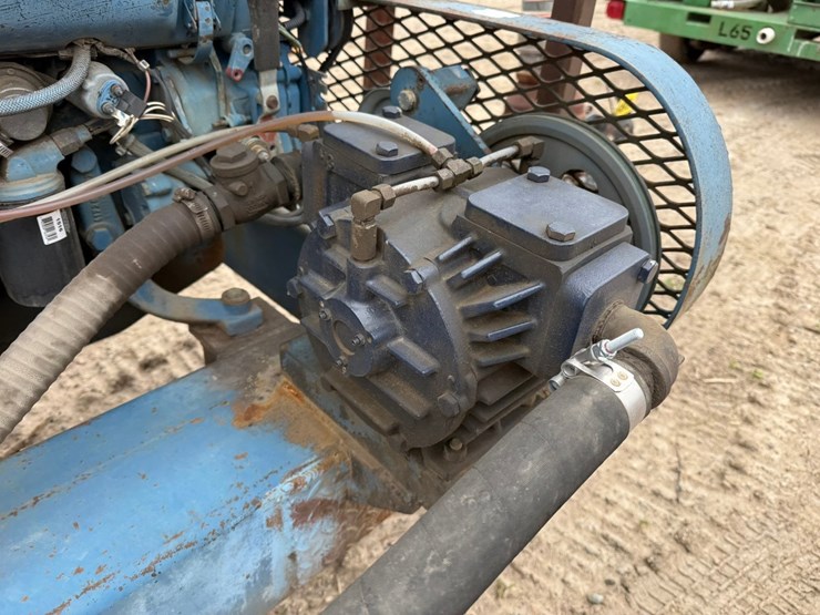 #3889-•-towable-water-pump-image-15