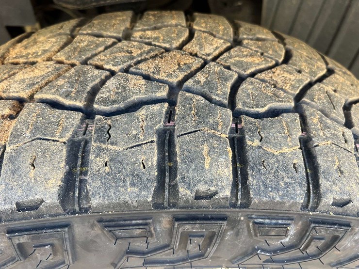 2016-nissan-titan-image-26