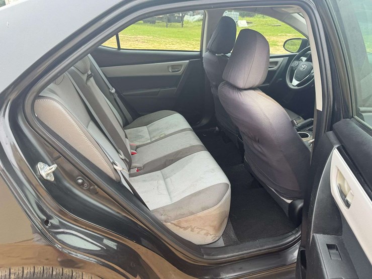 2018-toyota-corolla-le-4dr-sedan---150,323-miles-image-16