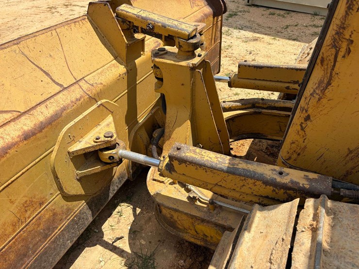 caterpillar-d5g-lgp-image-33