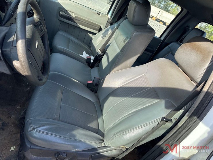 2015-ford-f250-xl-image-31