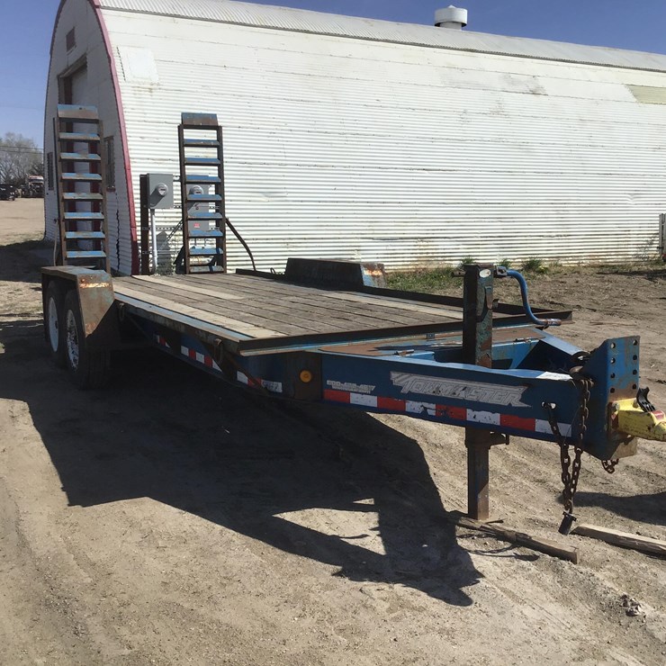 2016 TOWMASTER T16D