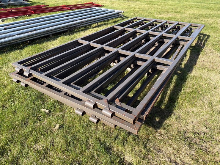 5-9ft-9”-long-livestock-gates-image-1