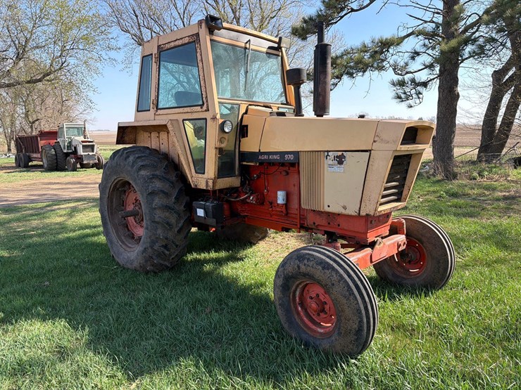 case-agri-king-970-tractor-image-3