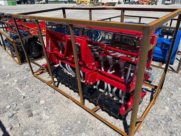 #45358-•-unused-agt-stsd10-skid-steer-seeder-stsd10260106294-image-1