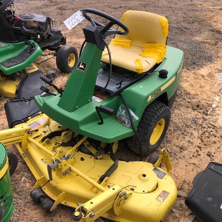 JOHN DEERE F525