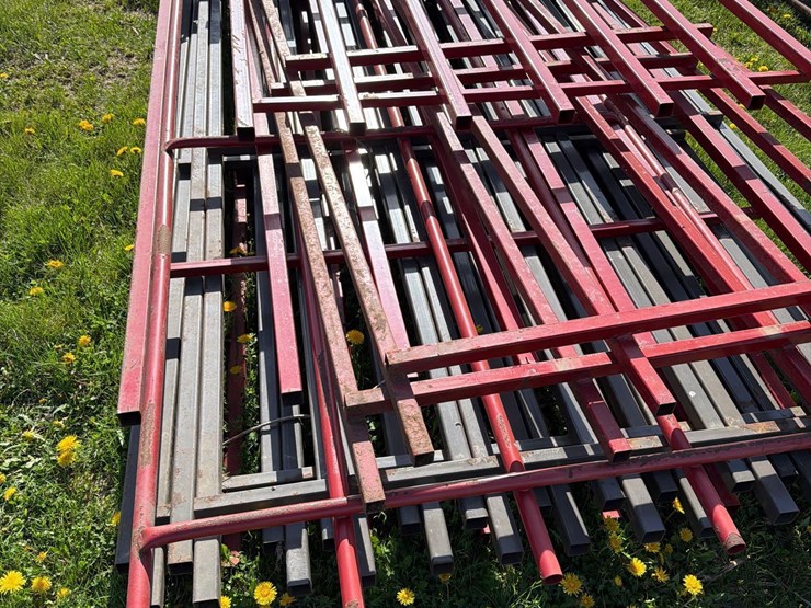 approx-10-sections-of-fencing-image-7