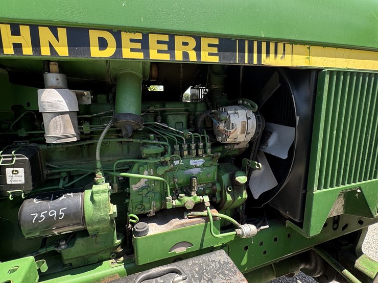 1990-john-deere-4755-image-19