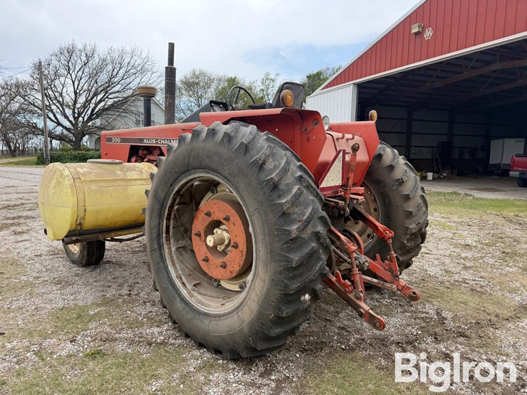 1975-allis-chalmers-200-image-7