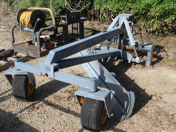 #5134-•-hyd-grader-attachment-with-wheels-image-2