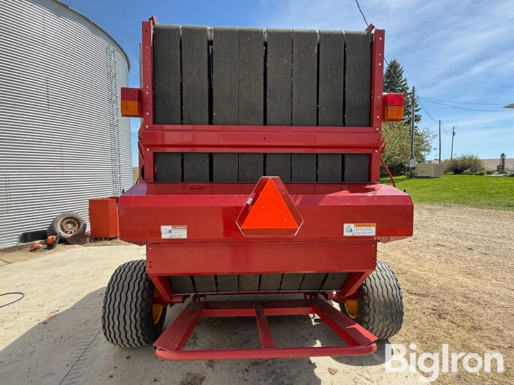 2009-new-holland-br7090-image-6