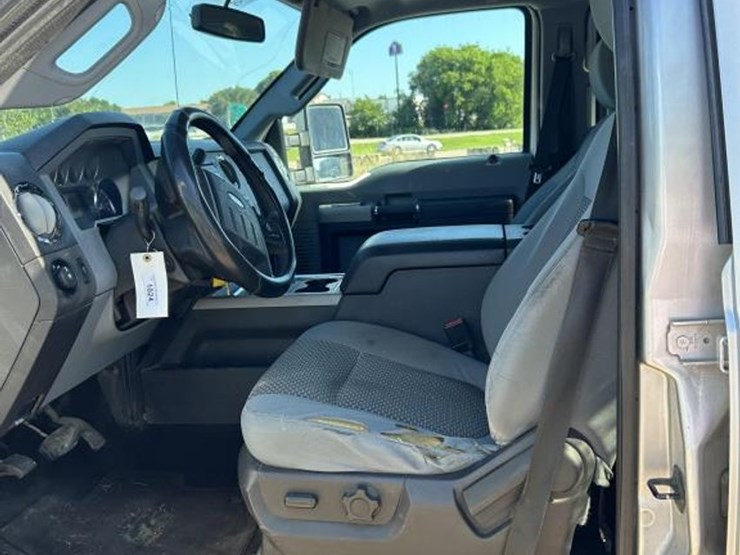 2015-ford-f250-xlt-image-13