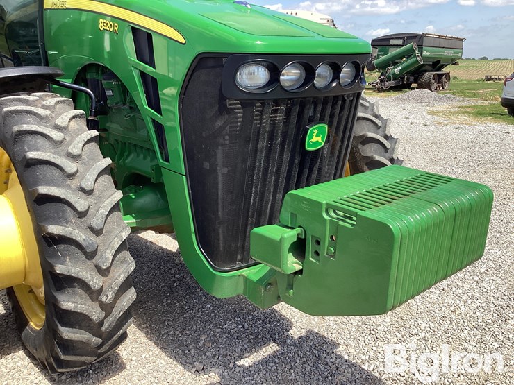 2009-john-deere-8320r-image-18