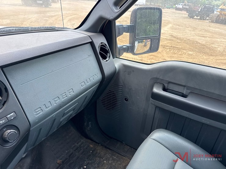 2015-ford-f250-xl-image-25