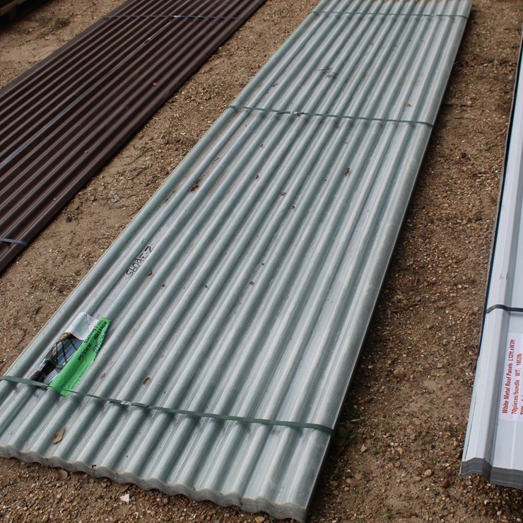 #5180 • BUNDLE OF 3FT X 12FT CORRUGATED POLYCARBONATE ROOF PANEL