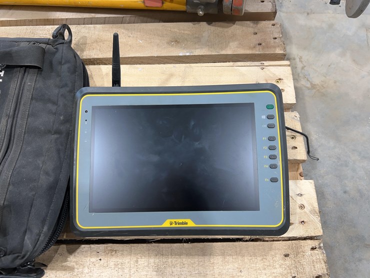 2014-trimble-s8-gps-system-image-9