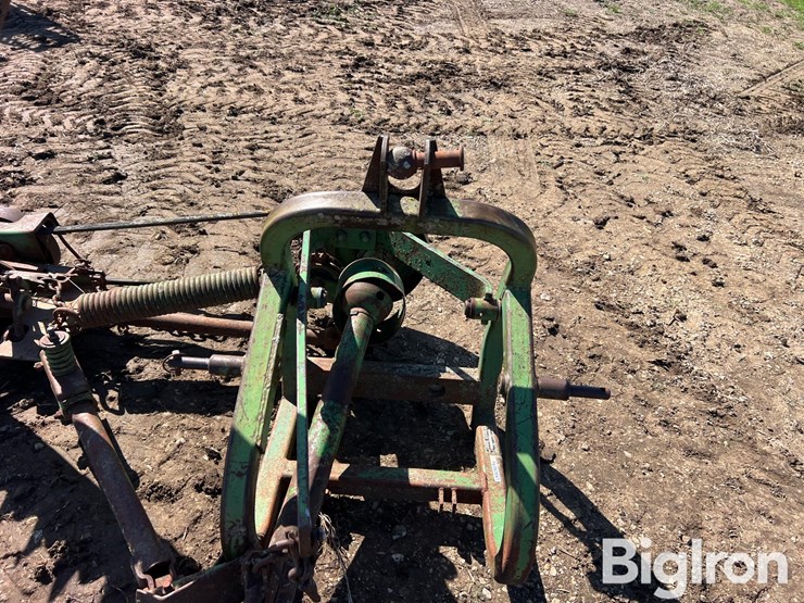 john-deere-350-image-10