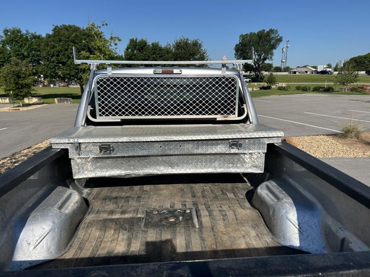 2015-ford-f250-xlt-image-8