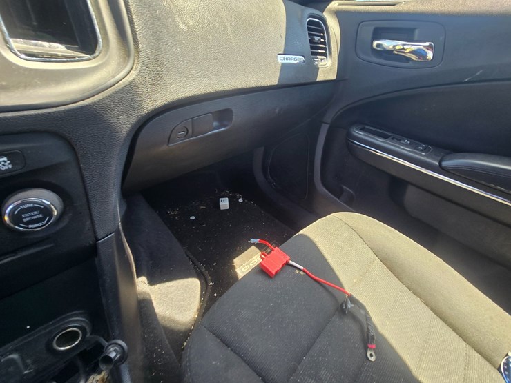 #24339-•-2014-dodge-charger-passenger-car-image-27