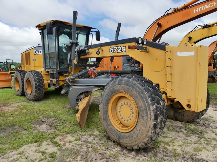 deere-672g-image-2