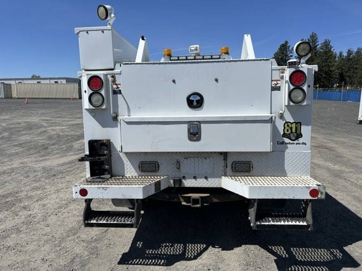 2015-ford-f350-sd-image-4