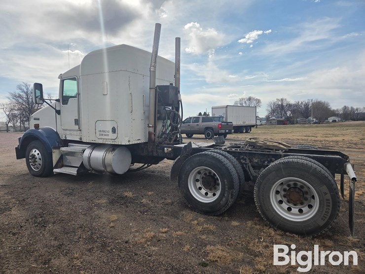 2001-kenworth-t800b-image-9