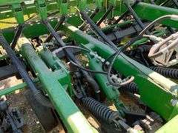 john-deere-1590-image-12