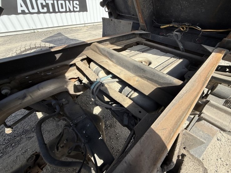 2005-ford-f550-xl-sd-image-37