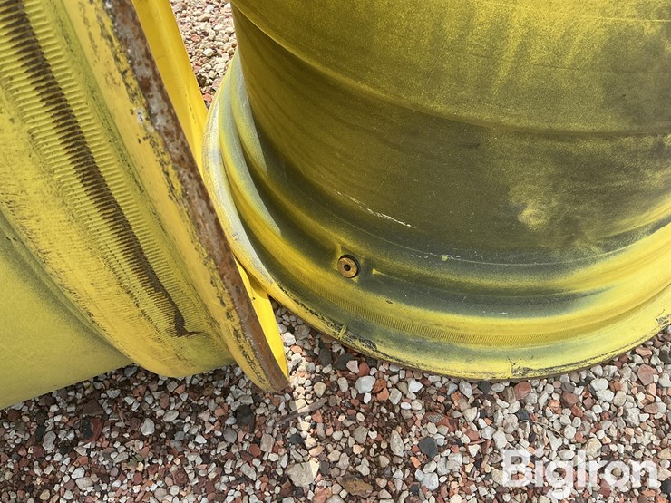 john-deere-26-image-11