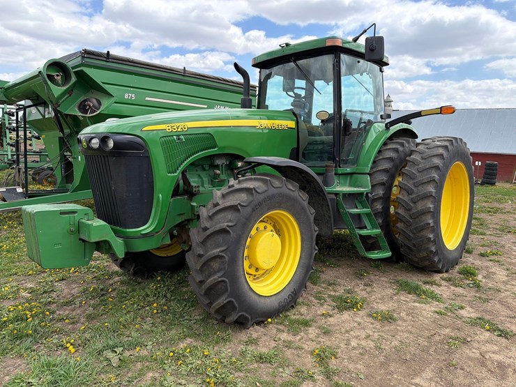john-deere-8320-image-62