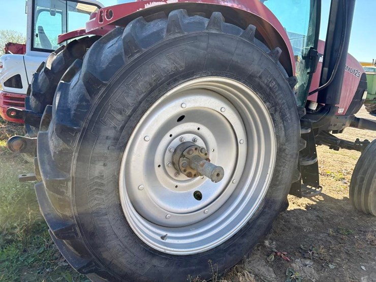 case-mxu125-tractor-image-9